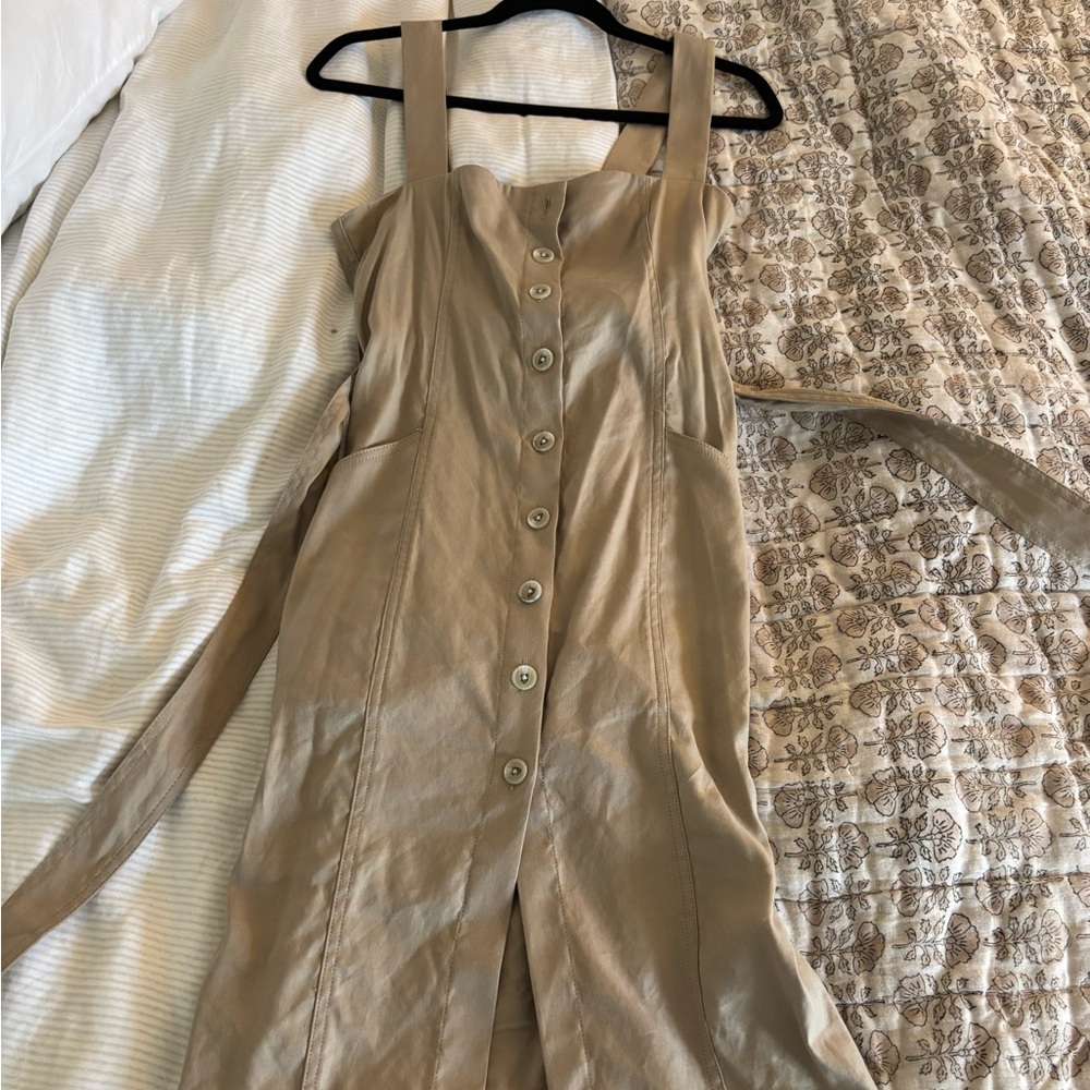 Aritzia Babaton Belted Dress